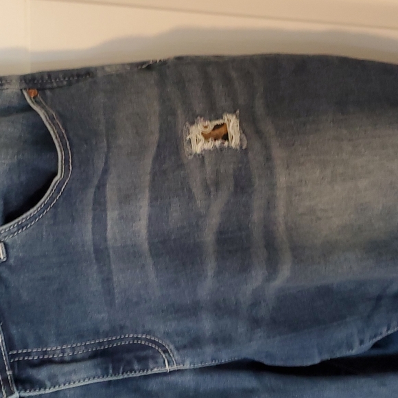 INC ( MACY'S BRAND) JEAN'S SIZE 12 - Picture 4 of 10